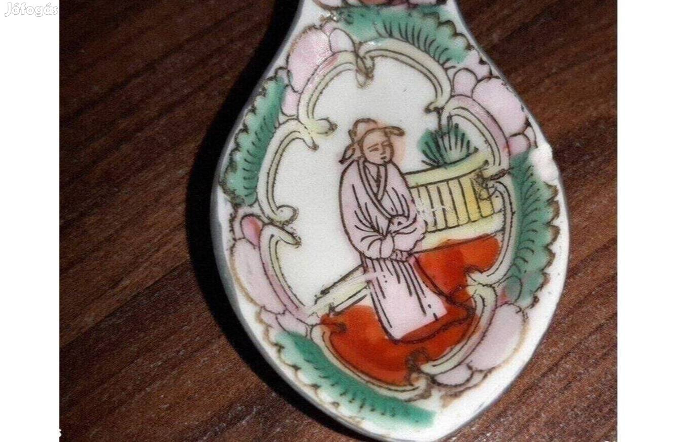 Porcelán kanál