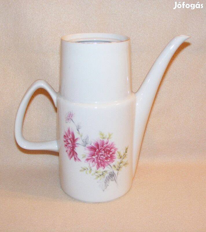Porcelán kancsó, kiöntő
