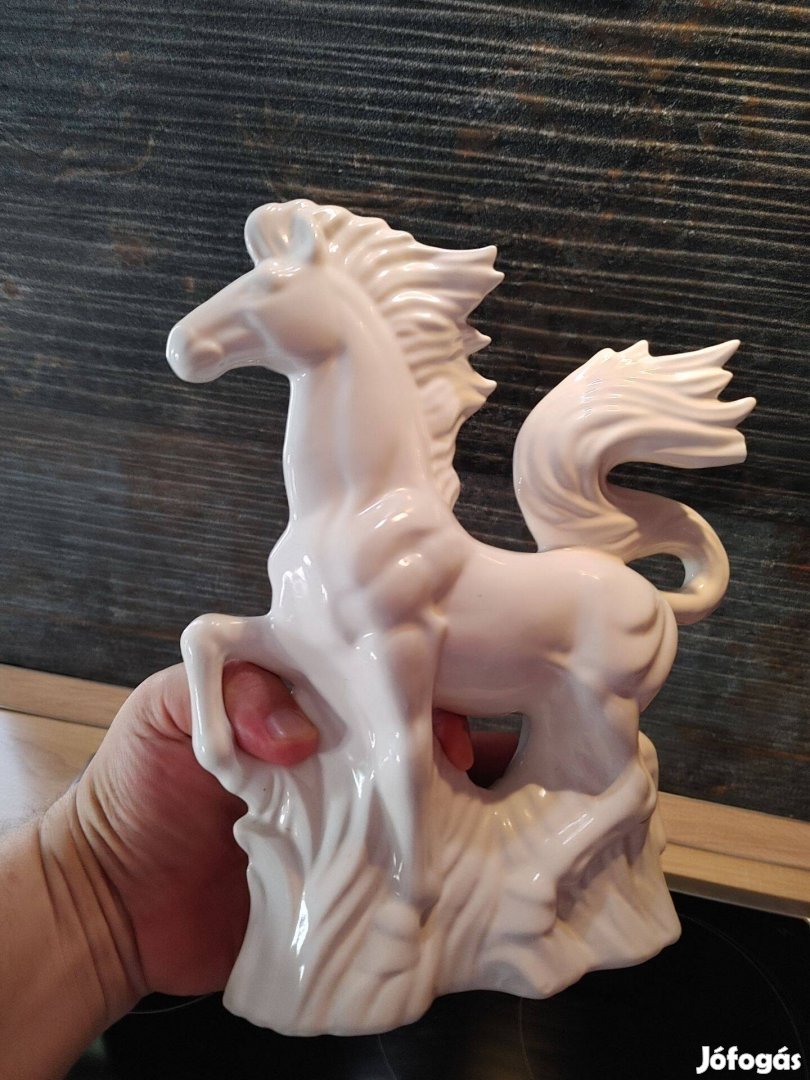 Porcelán ló paripa táltos kb.26 cm