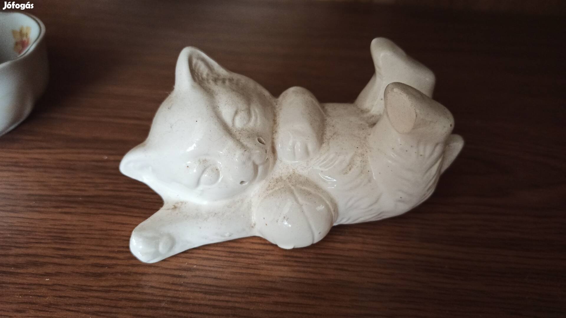 Porcelán macska