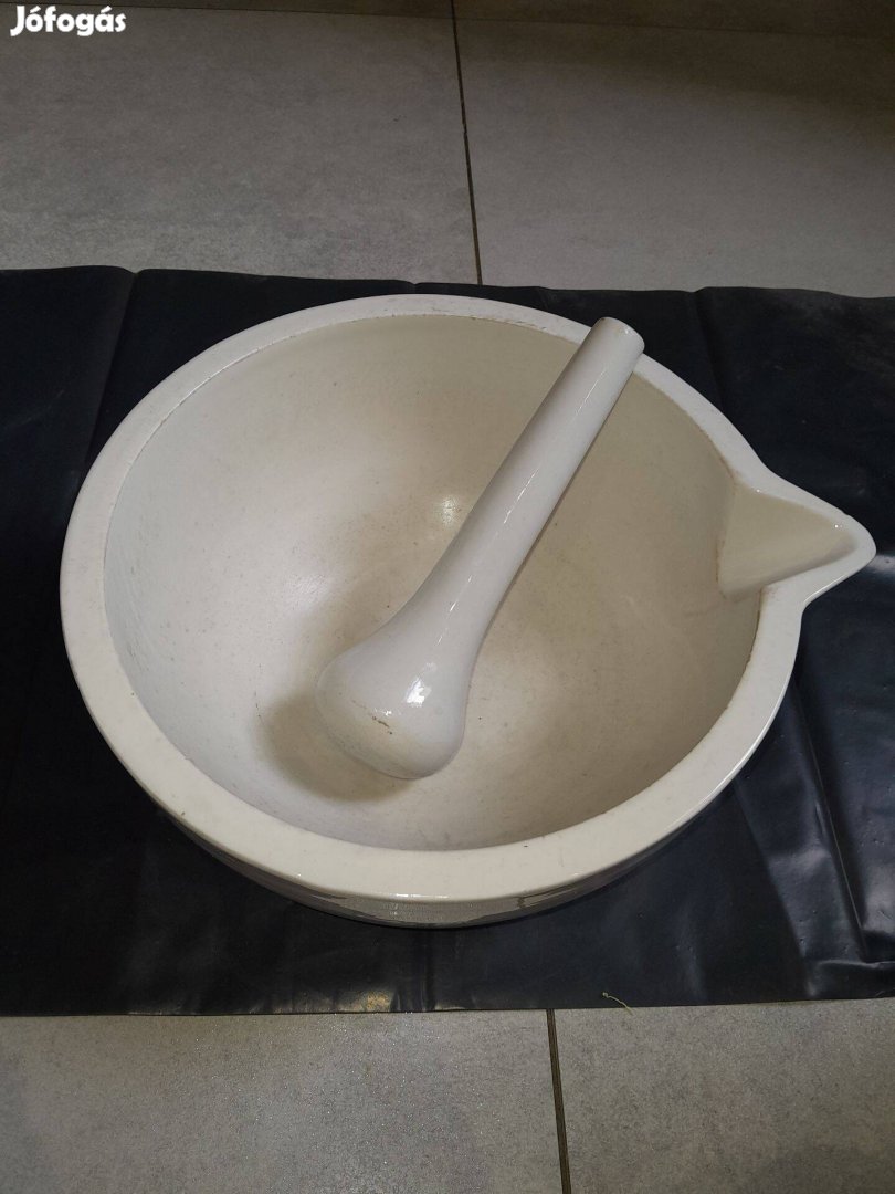 Porcelán mozsár 33.5 cm