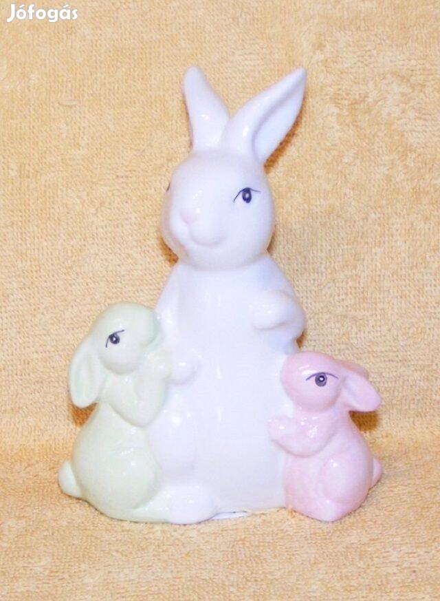 Porcelán nyuszi figura, dísztárgy húsvét