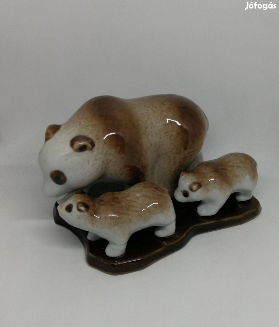 Porcelán panda család!