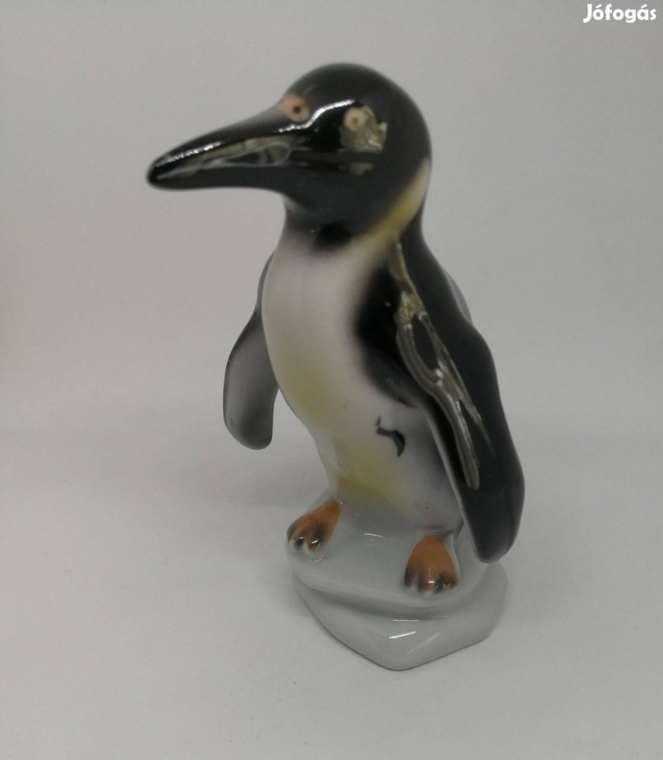 Porcelán pingvin!