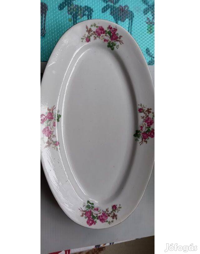Porcelán tálaló
