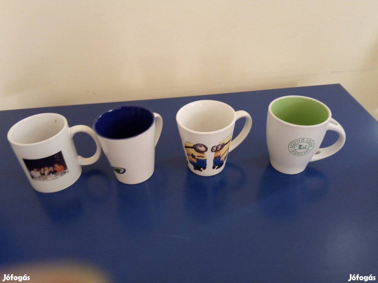 Porcelán teás bögre