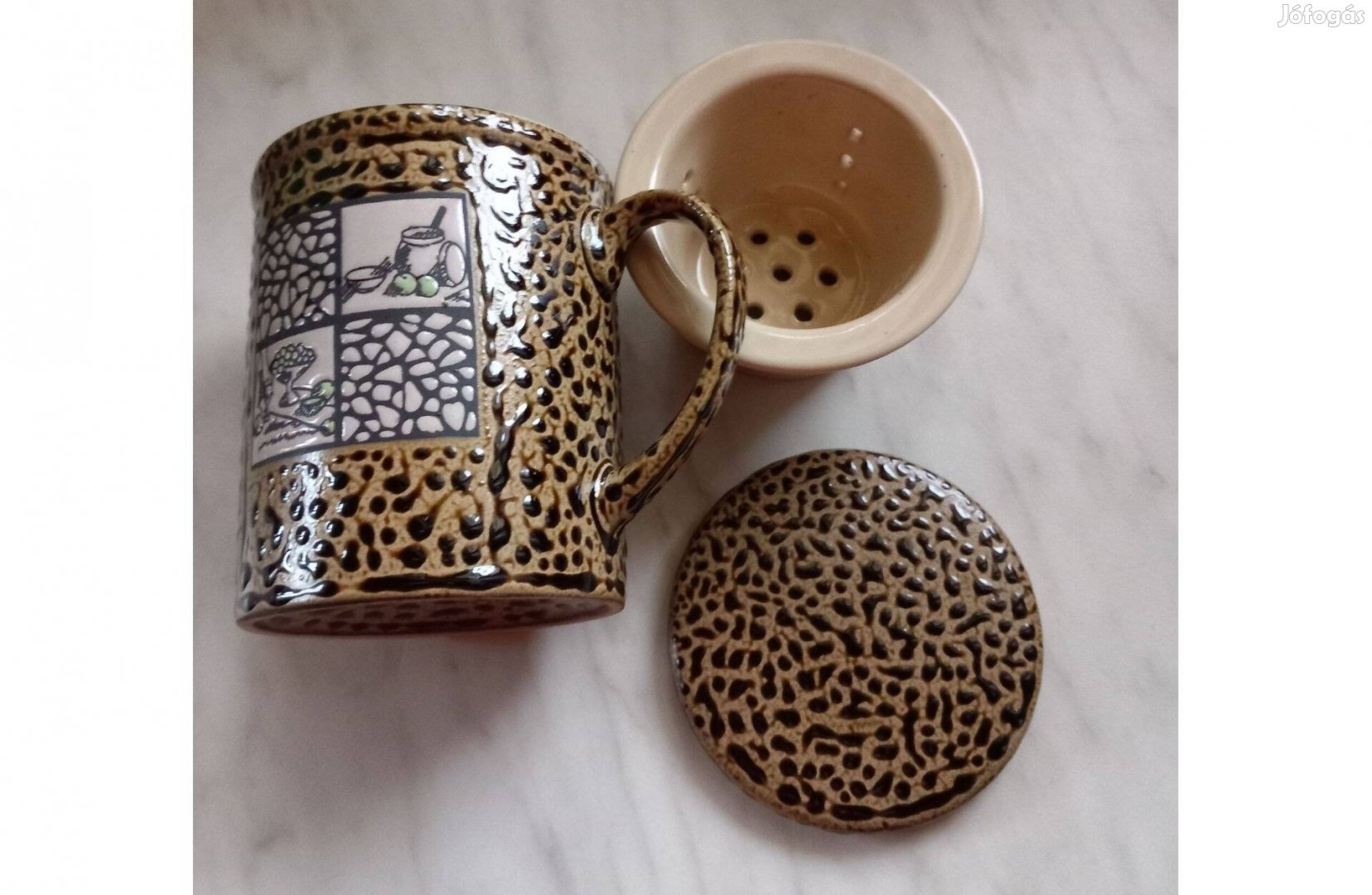 Porcelán teás bögre szűrővel és fedővel 2 dl, domború minta - Új