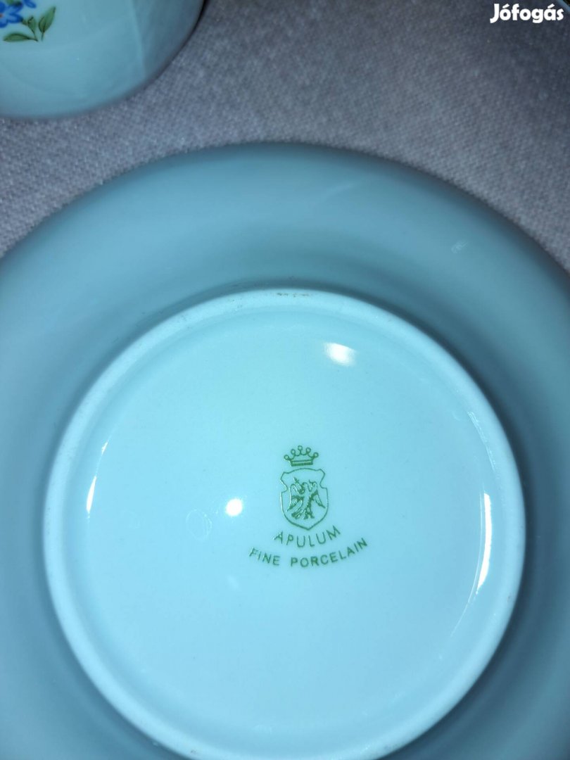 Porcelán teáskészlet