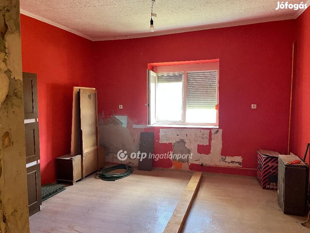 Poroszlói eladó 100 nm-es ház