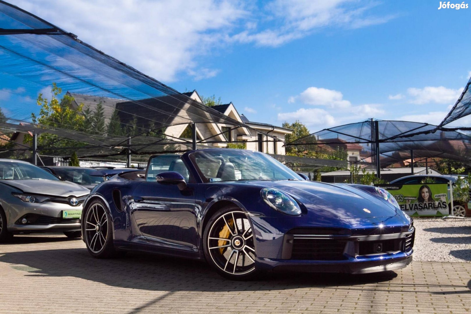 Porsche 911 Cabrio Turbo S PDK Gentian Blue Met...