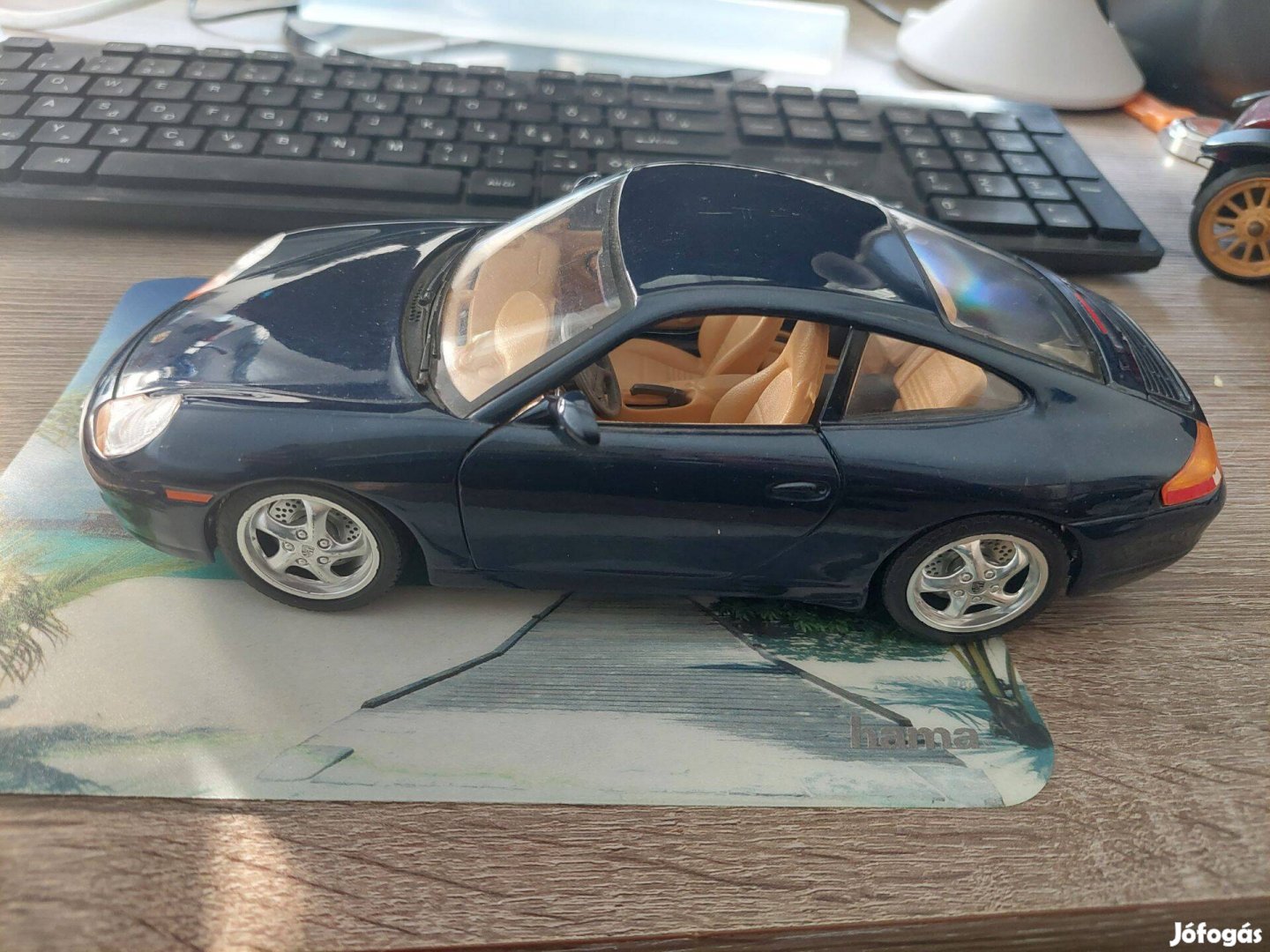 Porsche 911 Carrera 1997 Burago 1:18