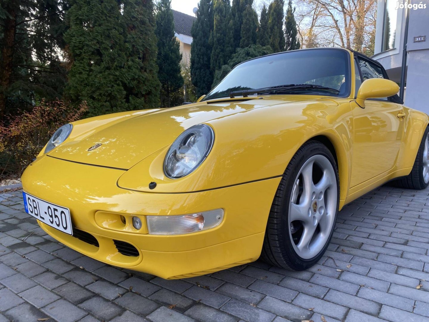 Porsche 911 Carrera 4 Cabrio TOP1