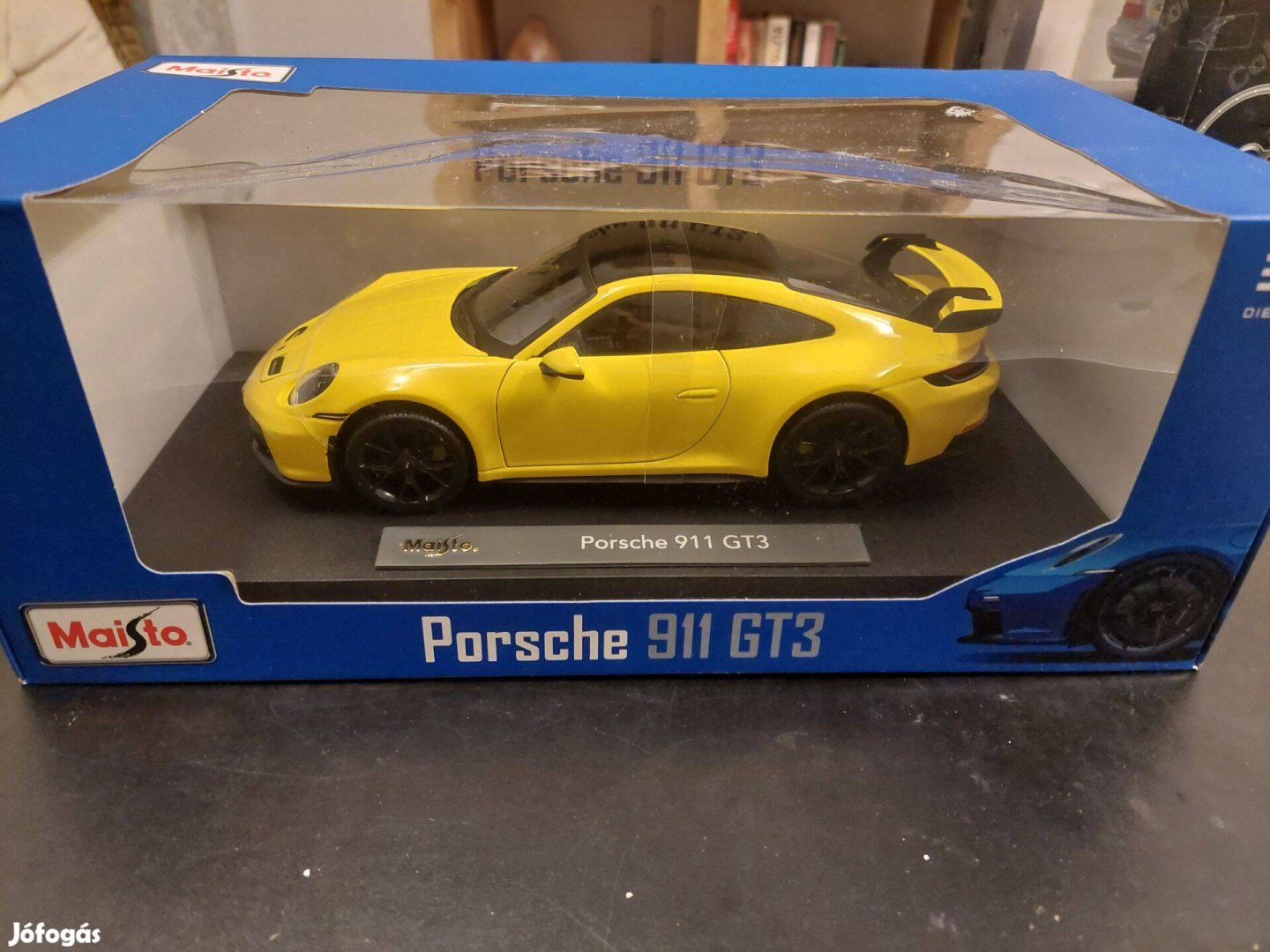 Porsche 911 GT3 Maisto 1:18 méret