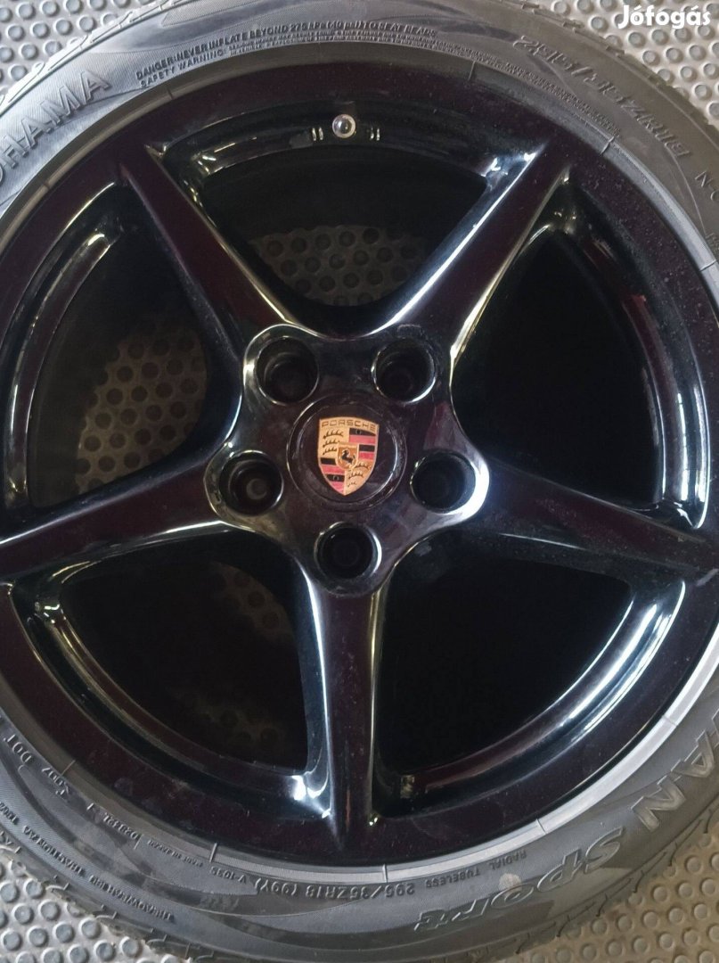 Porsche 911 gyári 8-11x18 Et57-51 BBS gyártmány 80% Yokohama NO gumik