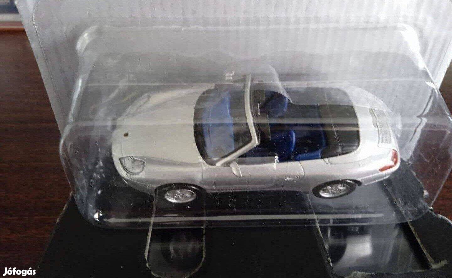 Porsche Carrera Cabriolet kisauto modell 1/43 Eladó