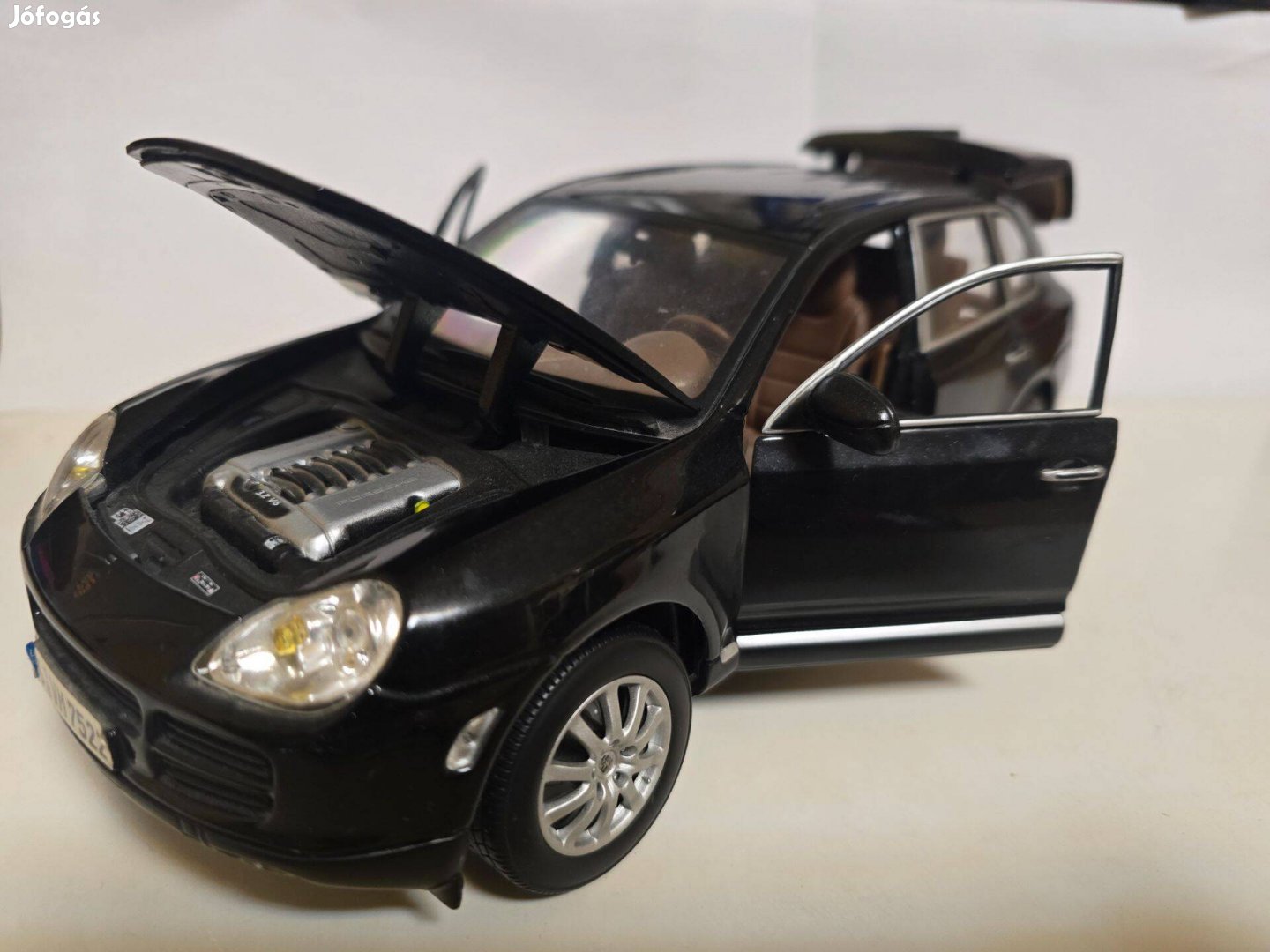 Porsche Cayenne Maisto 1:18 Modell