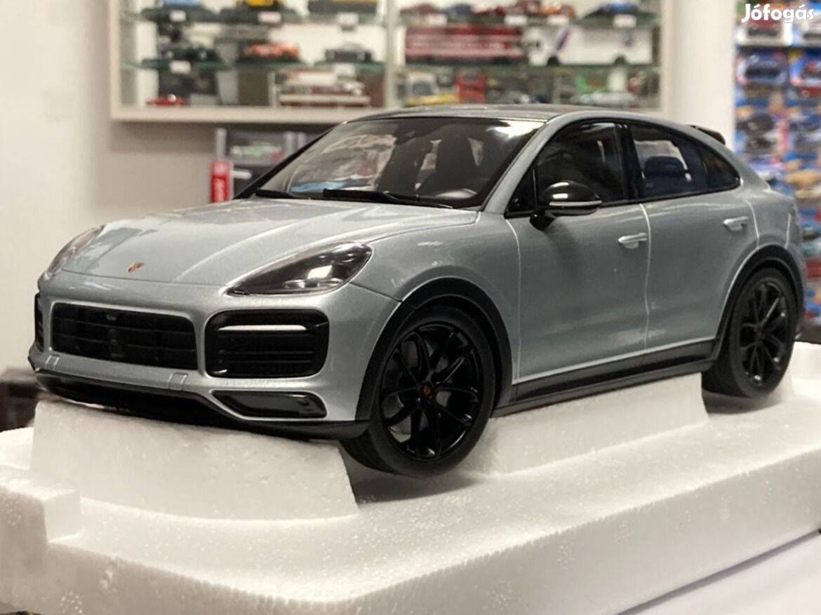 Porsche Cayenne S Coupe 2019 1:18 1/18 Norev