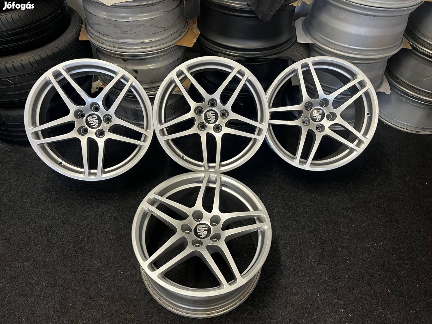 Porsche Macan S 8x18 5x112