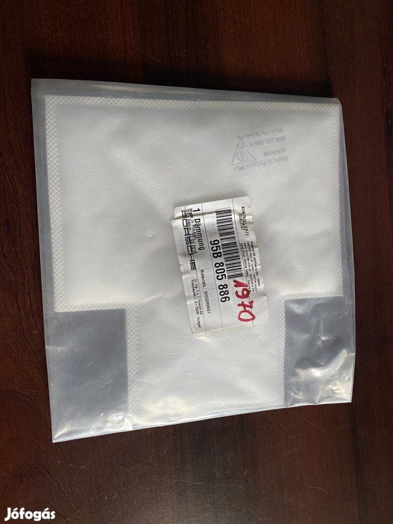 Porsche Macan jobb hangszigetelés 95B805886 eladó