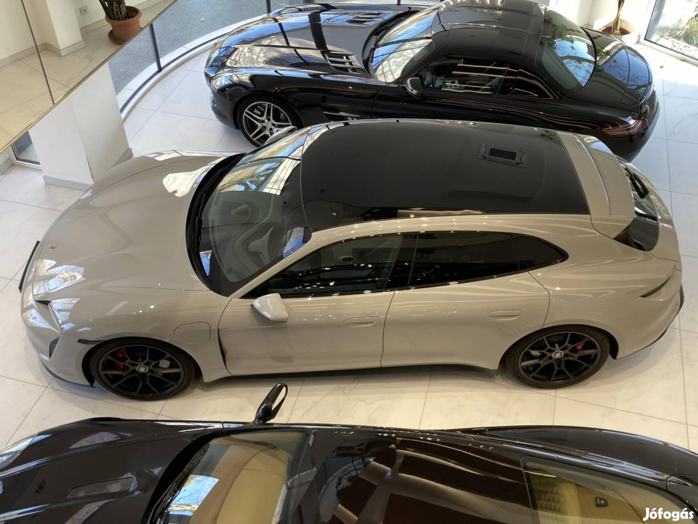 Porsche Taycan 4 Sport Turismo 571 LE
