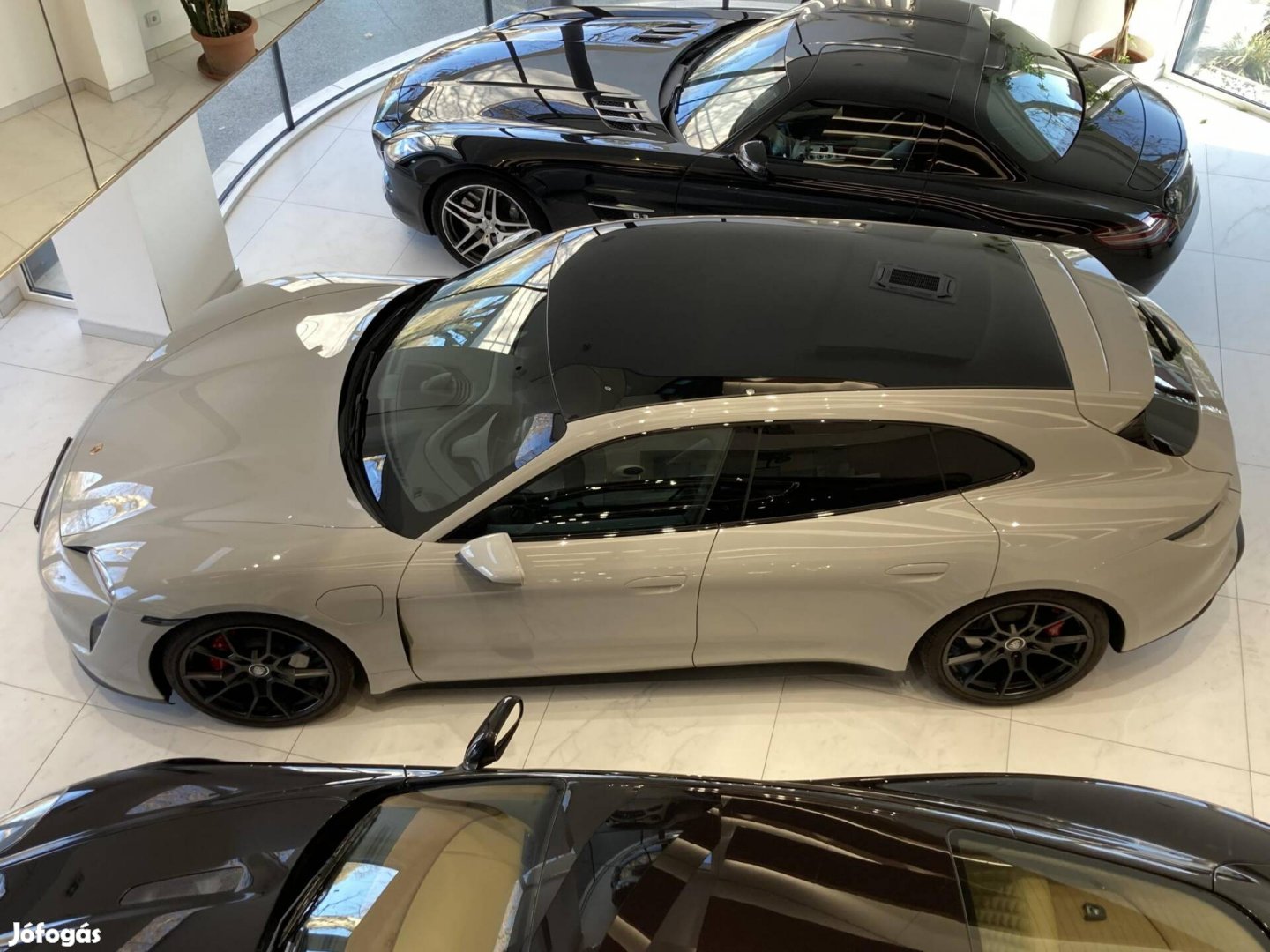 Porsche Taycan 4 Sport Turismo 571 LE