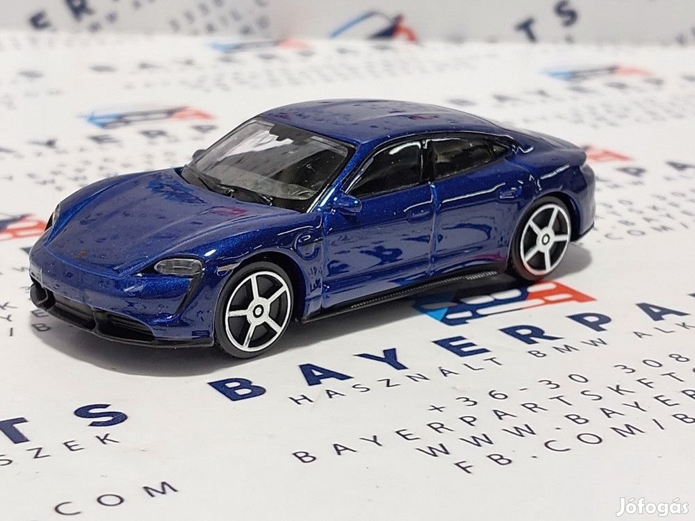 Porsche Taycan Turbo S (2019) - kék - Bburago - 1:43