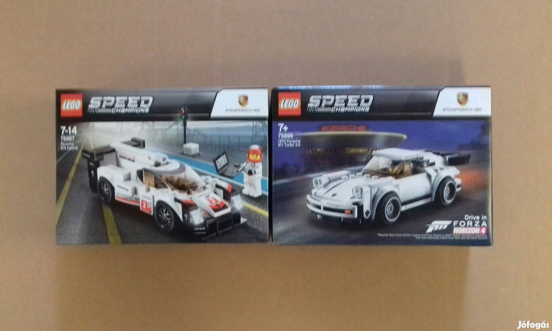 Porsche: bontatlan LEGO Speed Champions 75887 Hybrid + 75895 Fox.árba