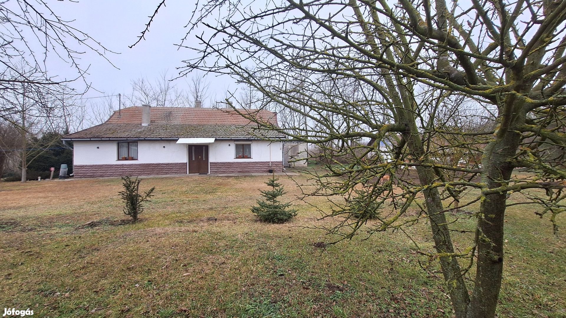 Portelek környékén rendezett tanya Eladó!