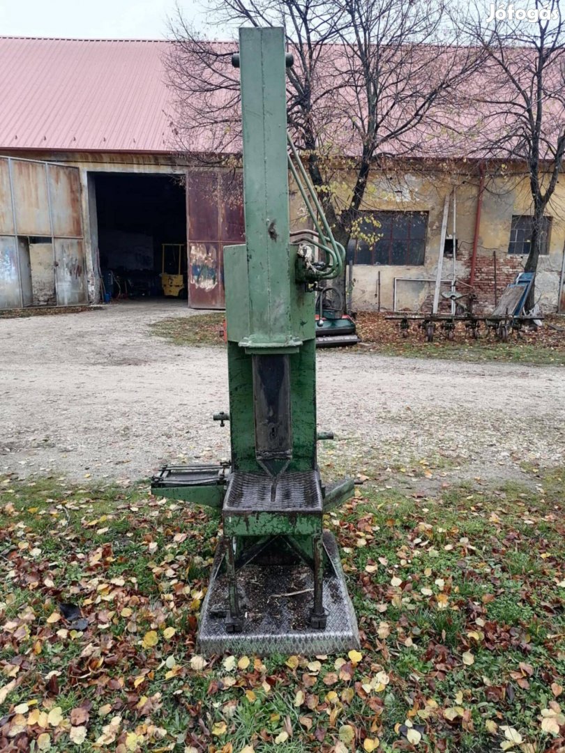 Posch traktor kardán meghajtású méterfa hasító