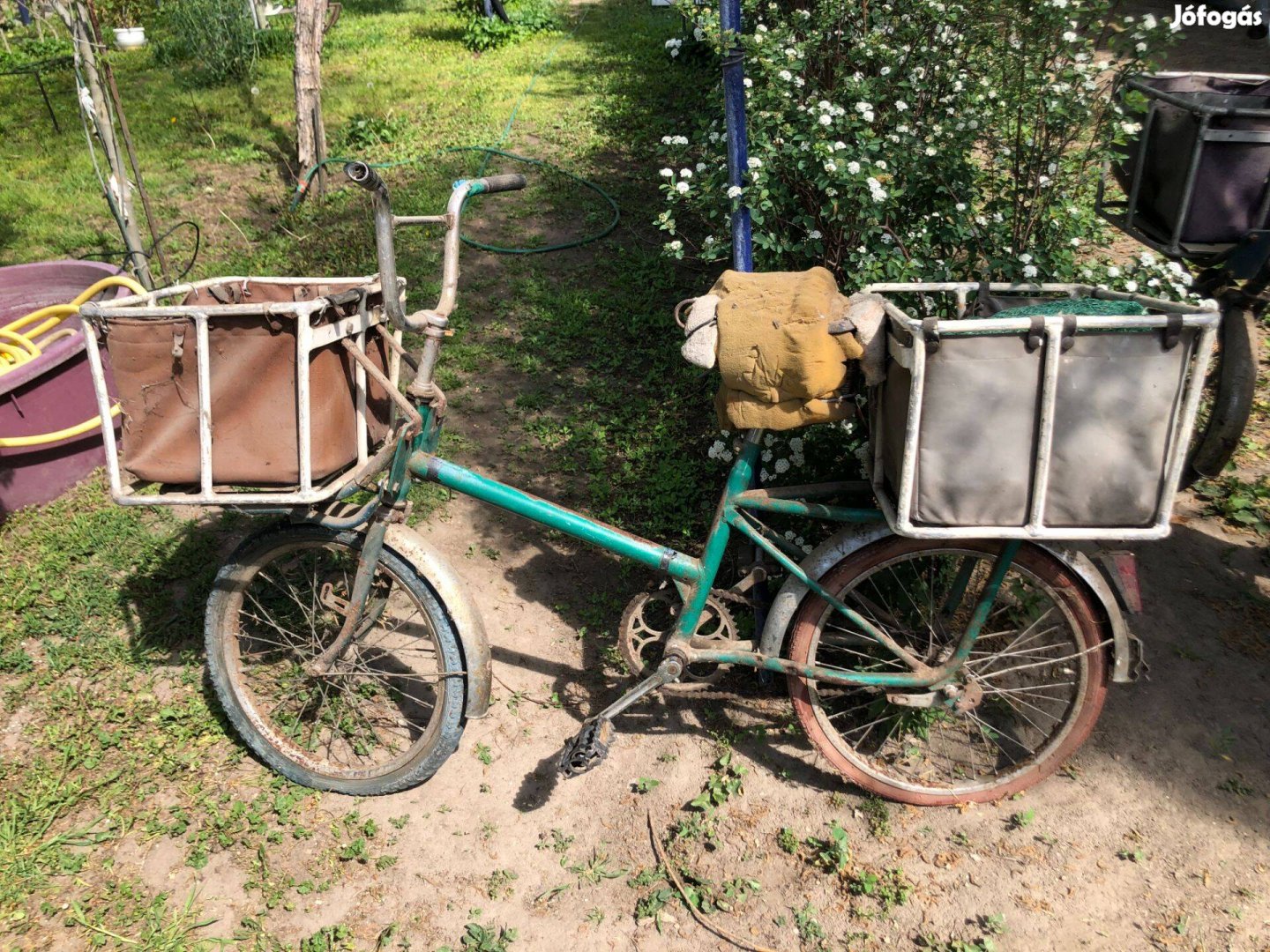 Postás kerékpár