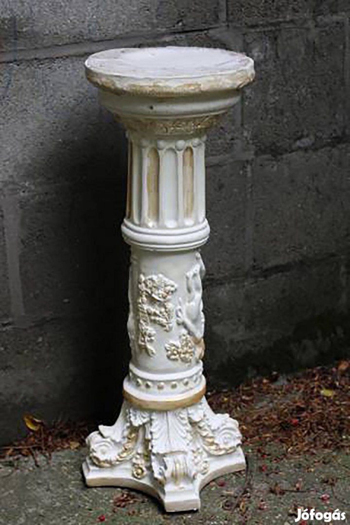 Posztamens virágtartó szobortartó oszlop