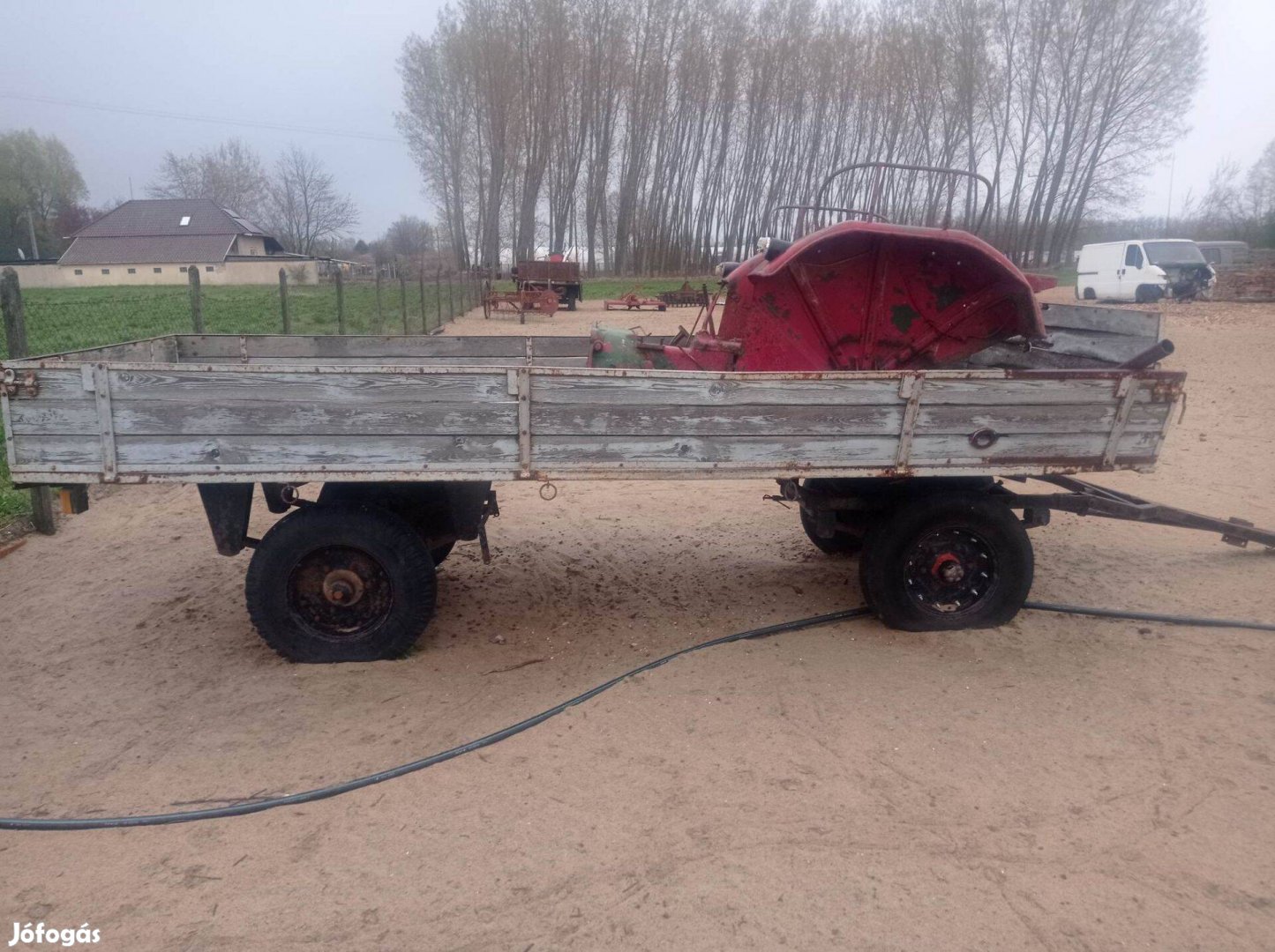Pótkocsi, 1 tengelyes, billencs, MTZ traktor után is
