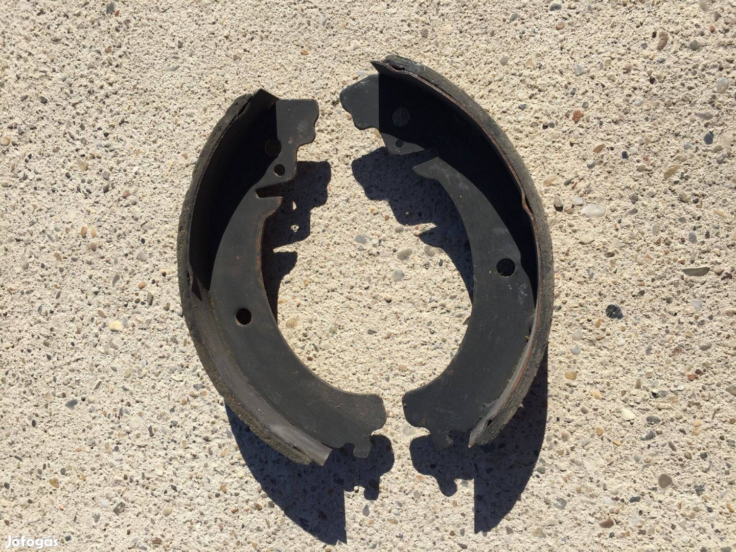 Pótkocsi dobfék betét fékbetét traktor fék alkatrész 16db egyben