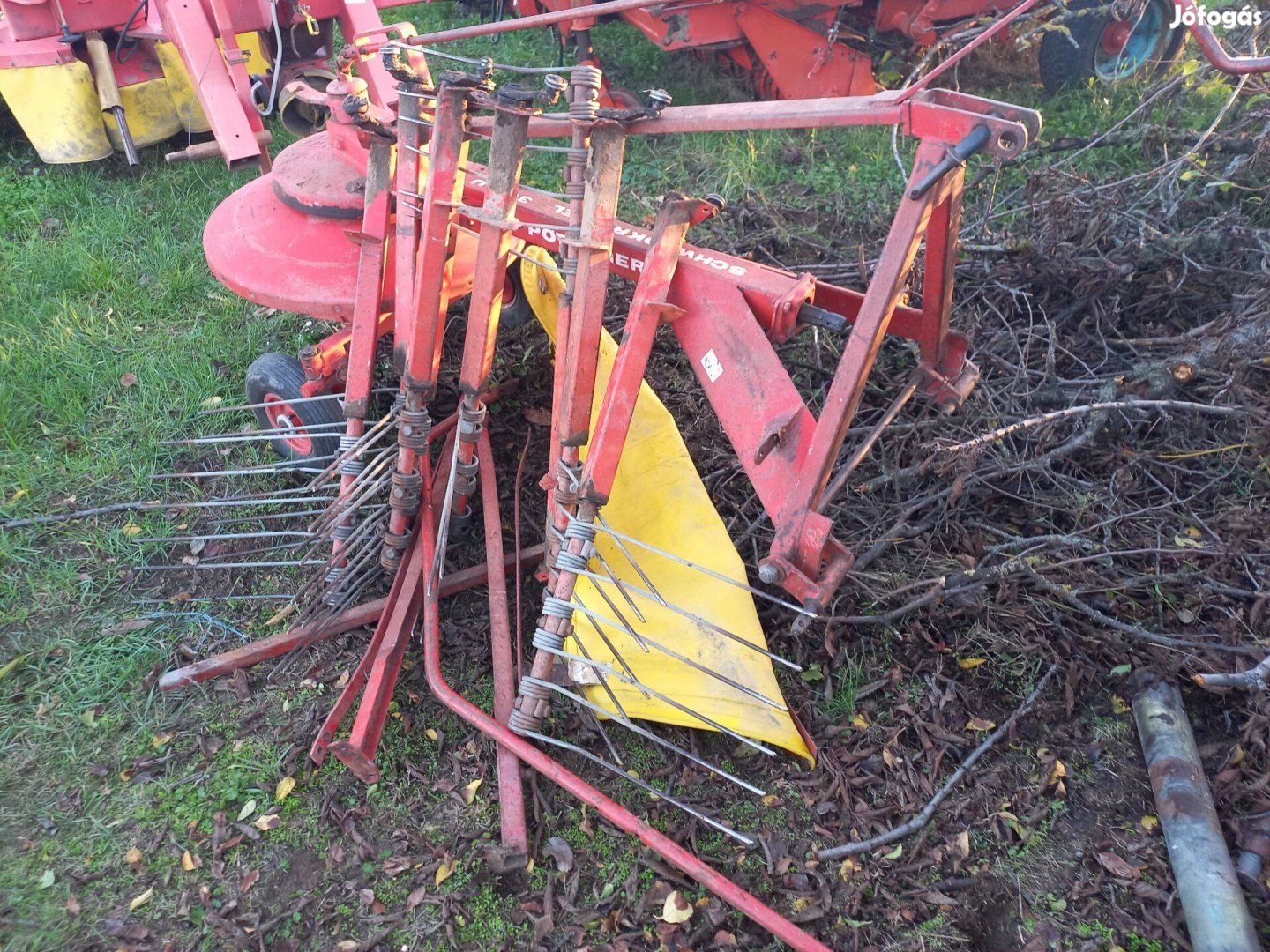 Pöttinger Schwadkreisel 301 U rendsodró