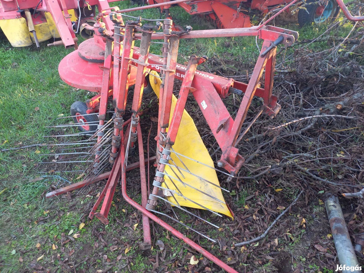 Pöttinger Schwadkreisel 301 U rendsodró