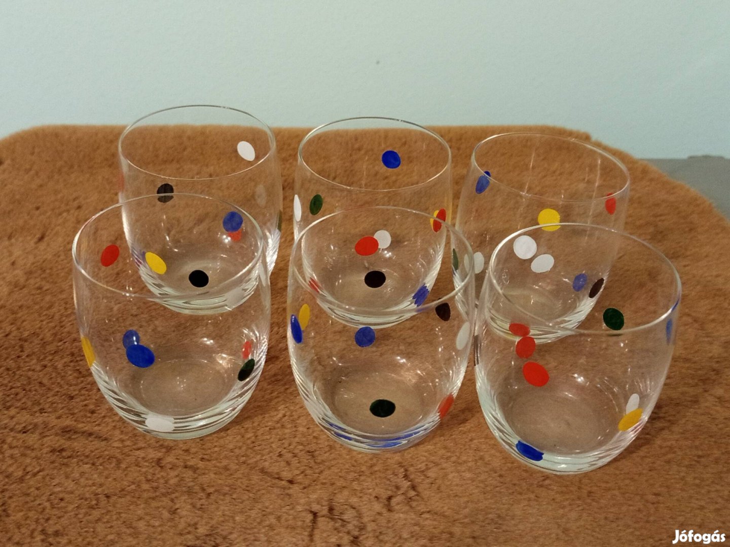 Pöttyös poharak