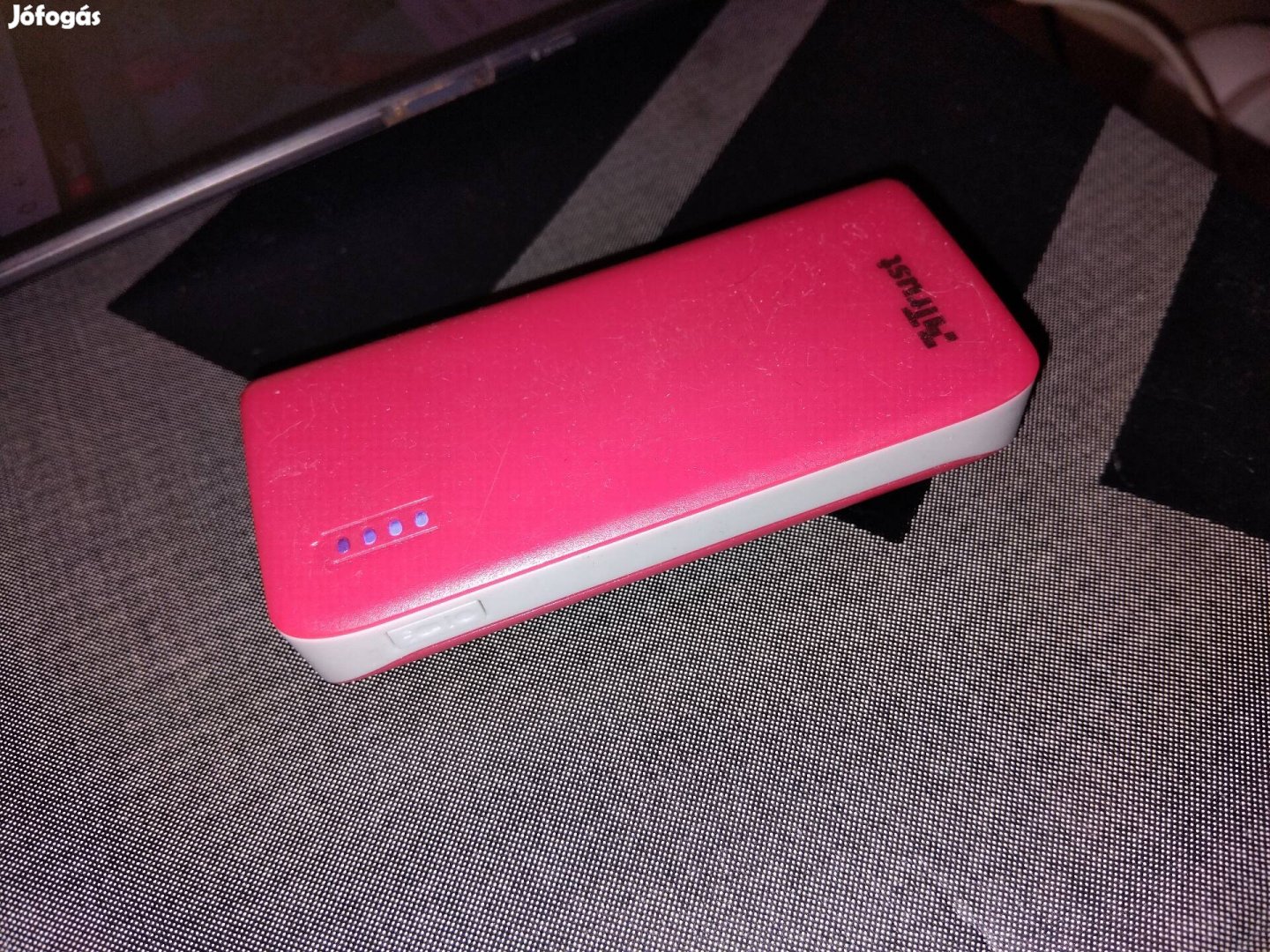 Powerbank 4.400mAh eladó 