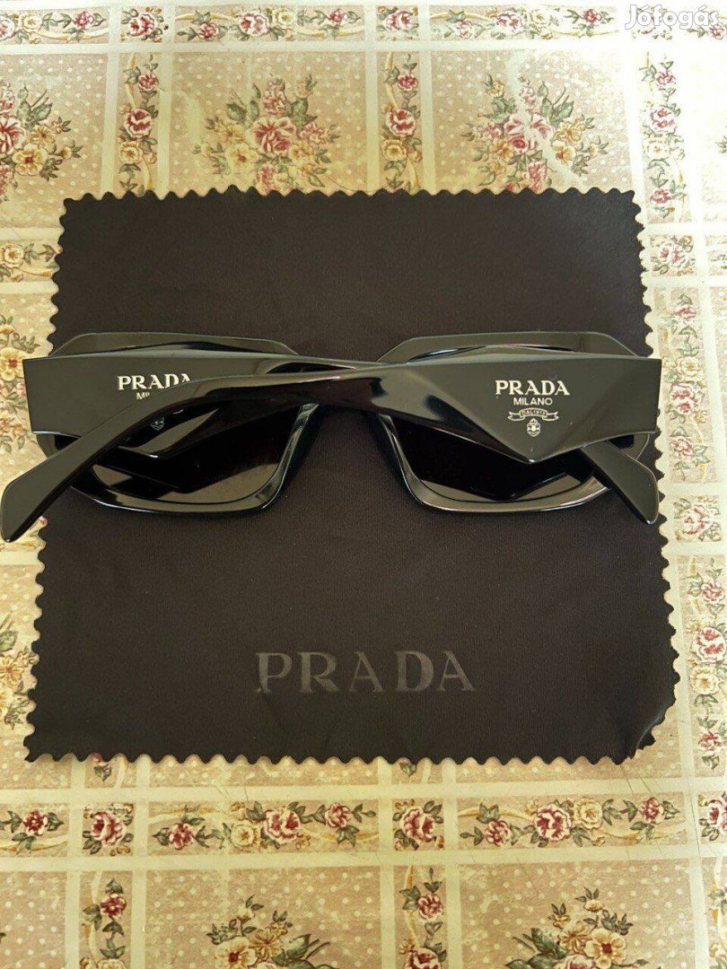 Prada Napszemüveg