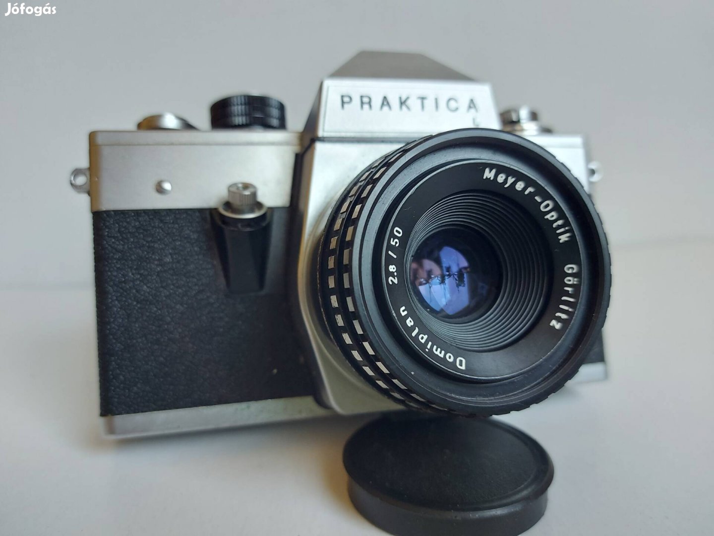 Praktica L filmes fényképezőgép Meyer Optik objektívvel