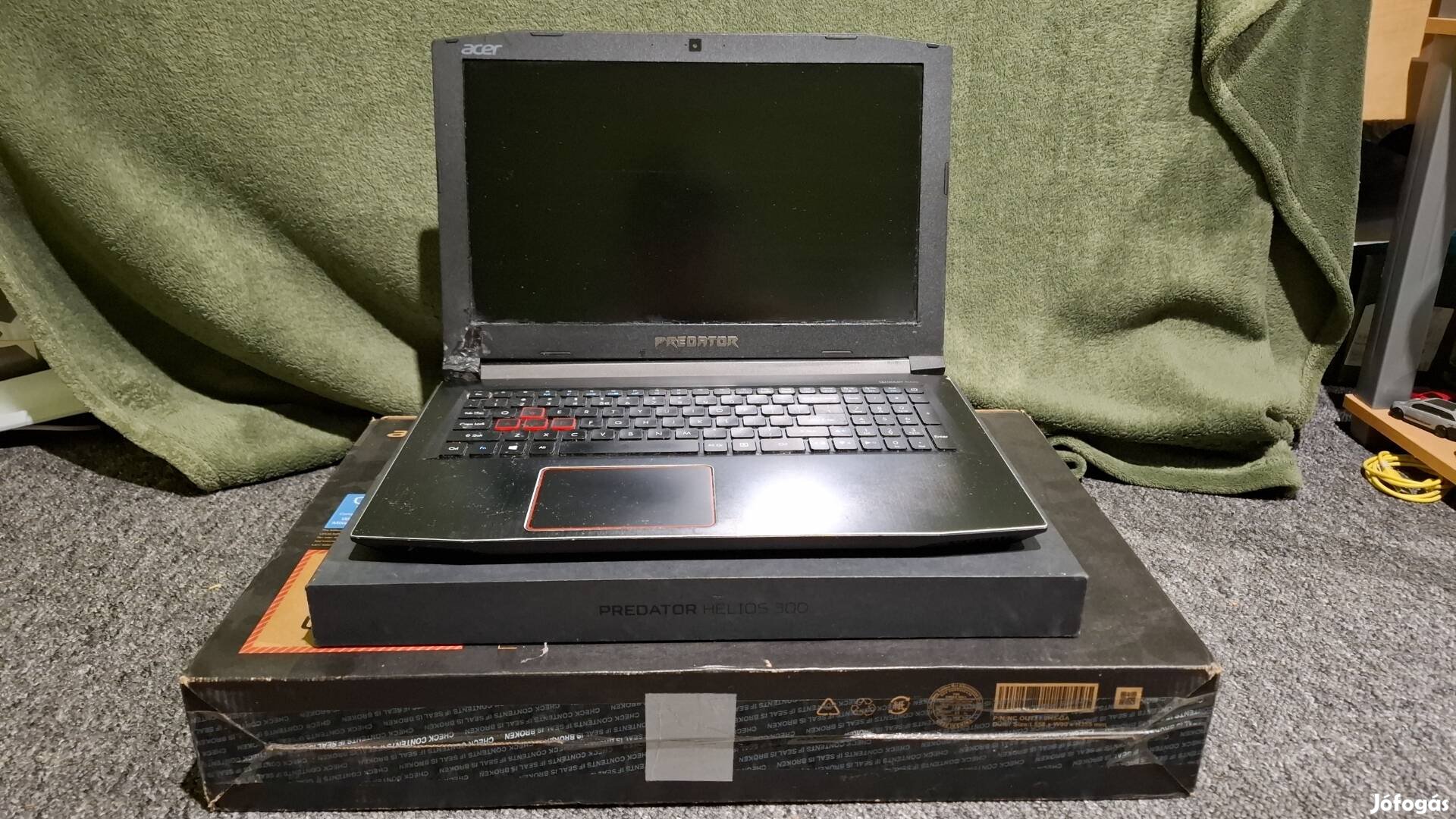 Predator Helios 300 Gamer Laptop