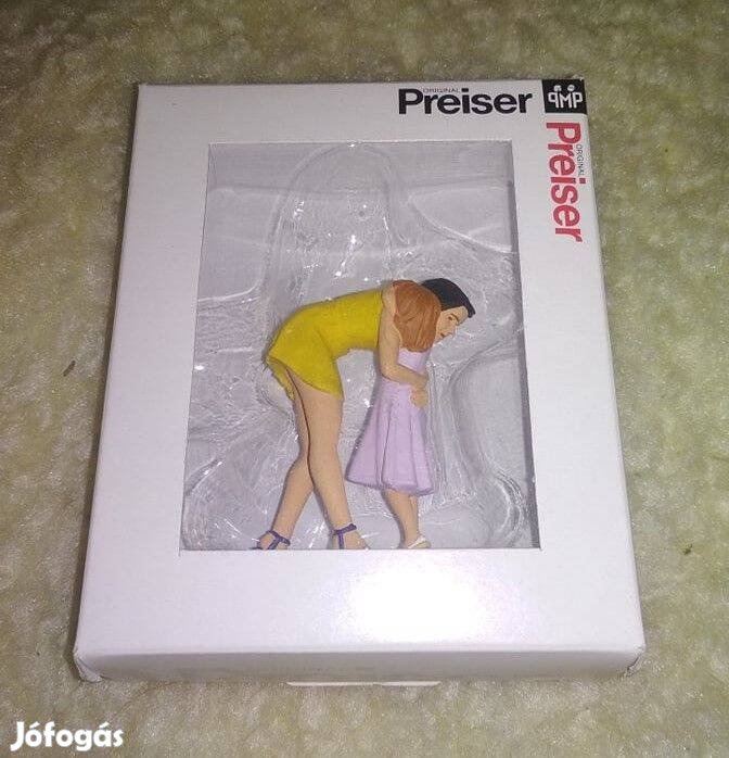 Preiser "Ölelés" figura 1:22,5