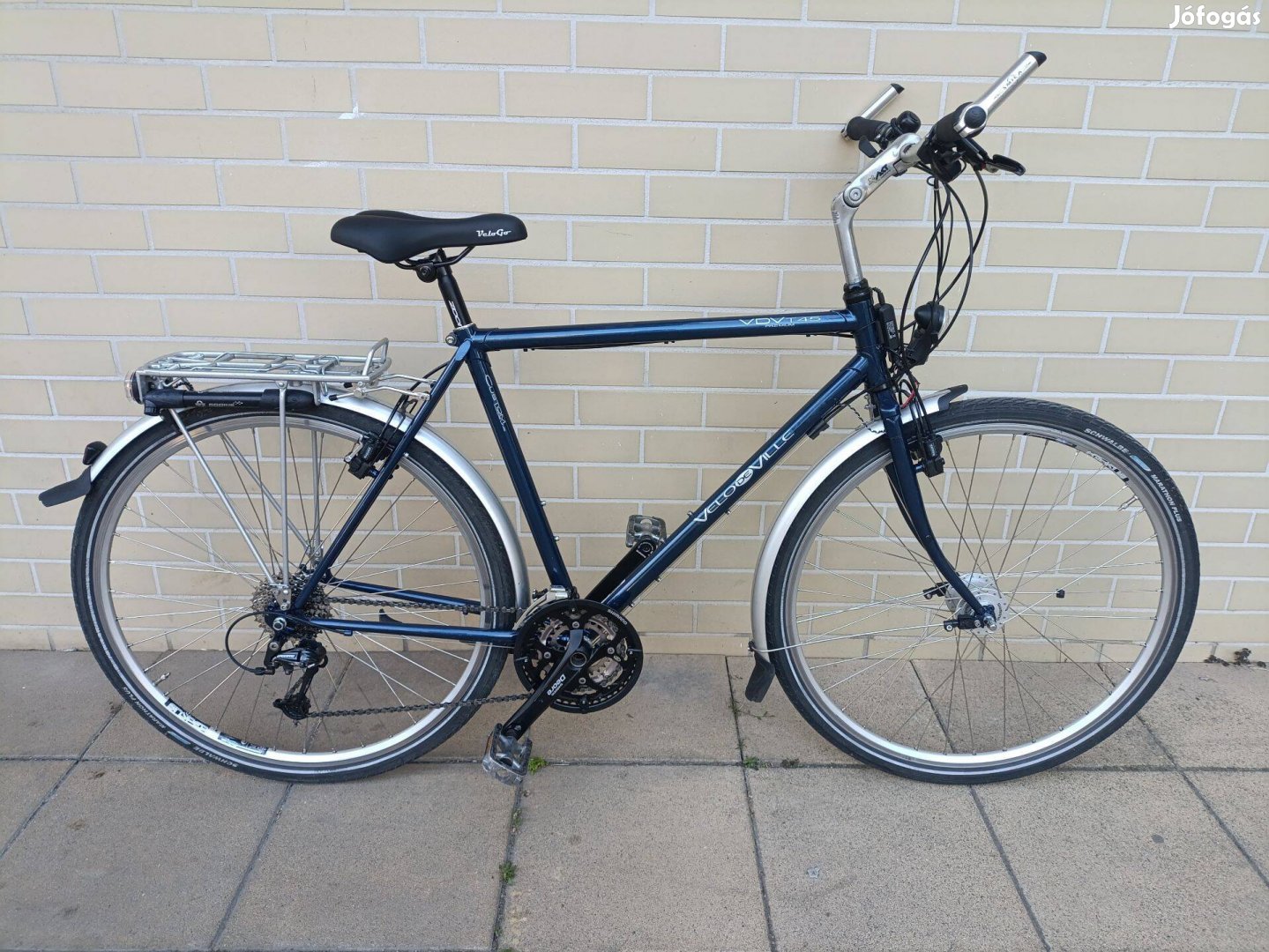 Premium Velo De Ville férfi trekking kerékpár usb töltővel