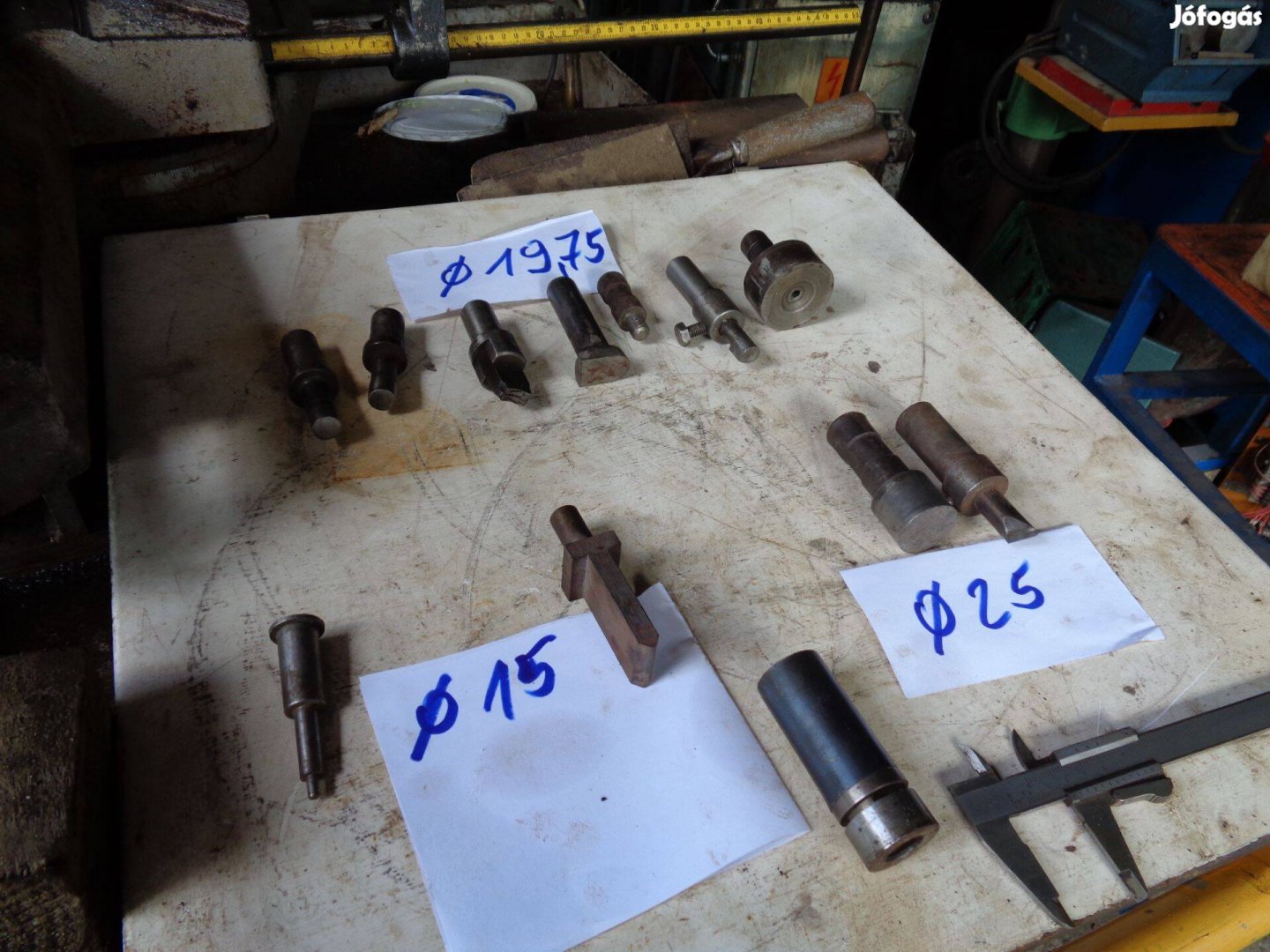 Prés szerszám présgép lyukasztó eszköz célszerszám