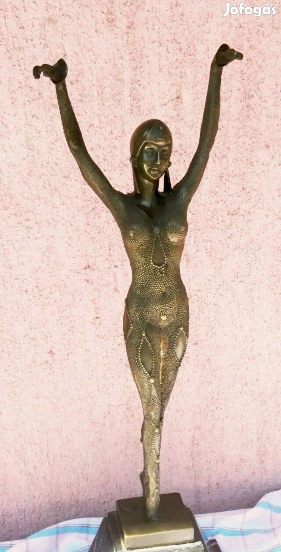 Primadonna. Egzotikus táncosnő szobor Franciaországból, bronz, márvány