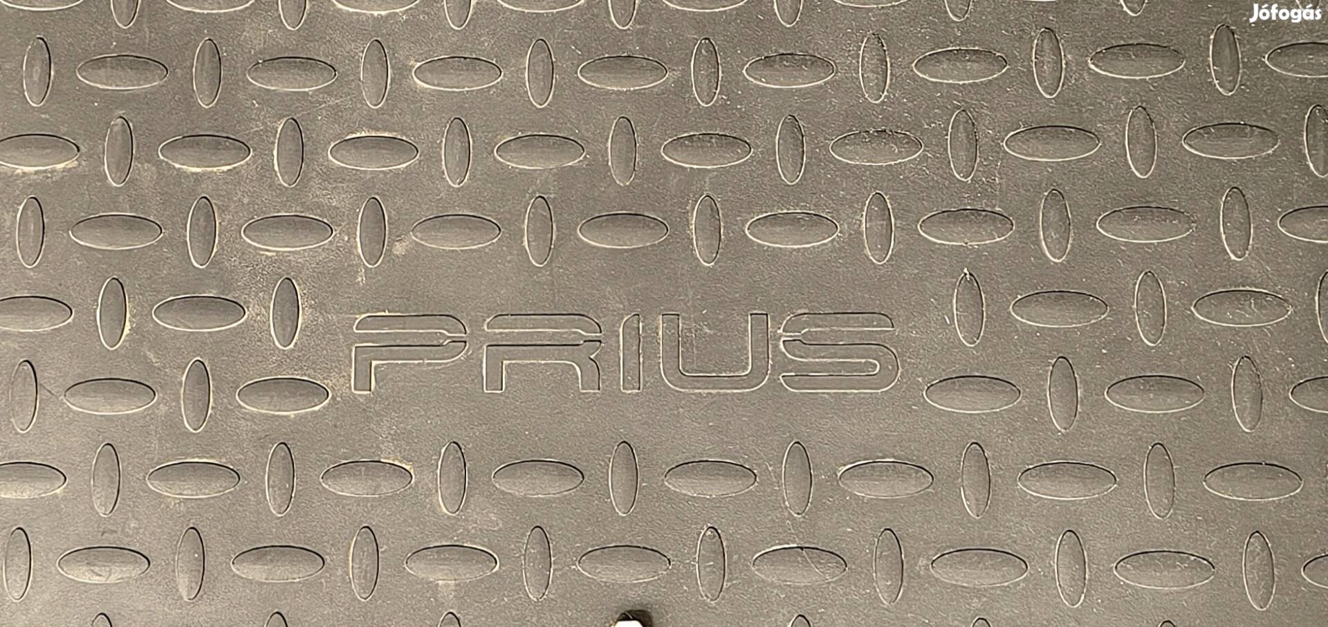 Prius 4 csomagtértálca eladó