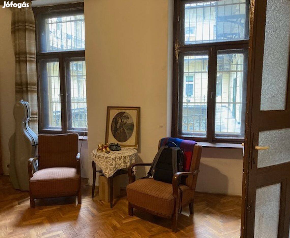 Priváthirdetés - Rendkívül Csendes garzon/Rákóczi út 69