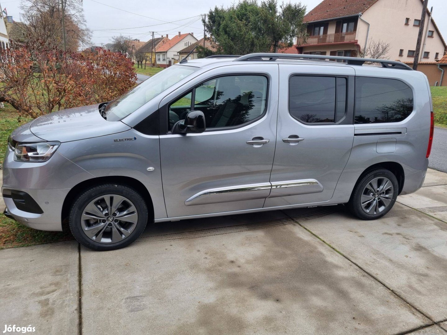 Proace Berlingo Combo alufelni 205/55 R17 Toyota Opel Citroen kerék