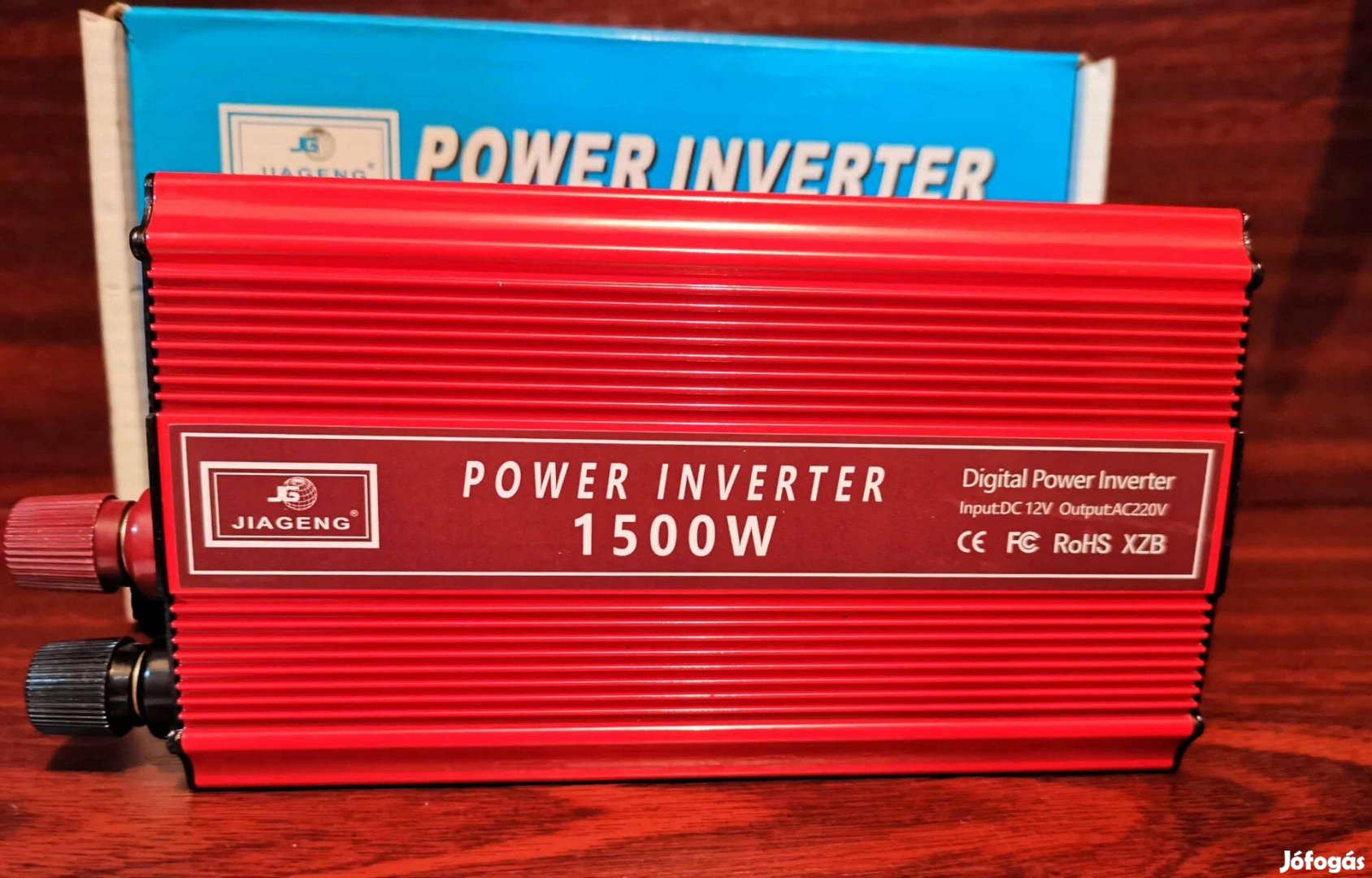 Professzionális Autós Inverter 1500W 12V-ról 220V áram
