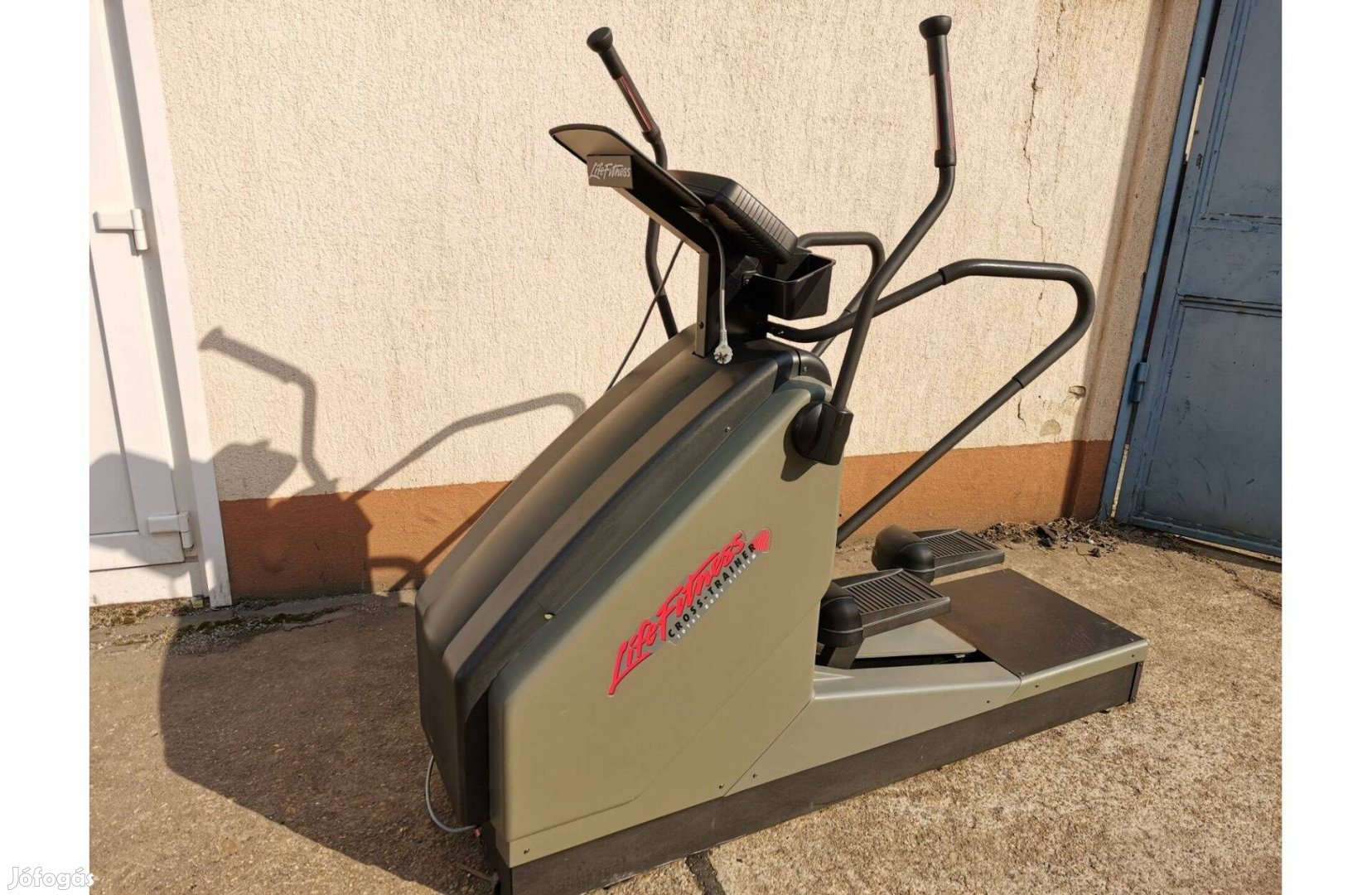 Professzionális Life Fitness elliptikus trainer eladó 2db