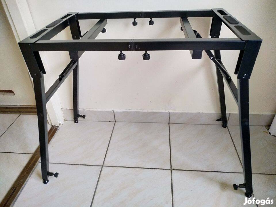 Professzionális német DJ pult készülék állvány